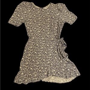 Abercrombie and fitch floral wrap mini dress